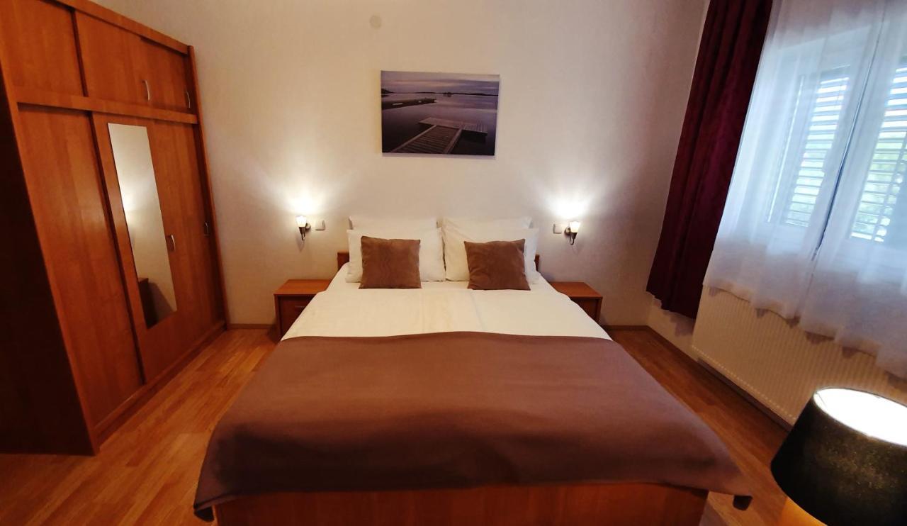 Adriasobe Hotel Водице Екстериор снимка