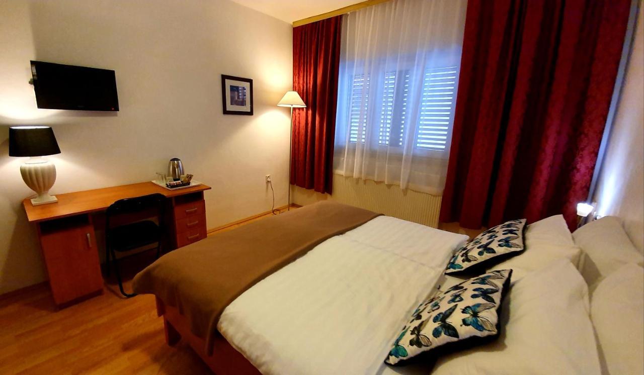 Adriasobe Hotel Водице Екстериор снимка