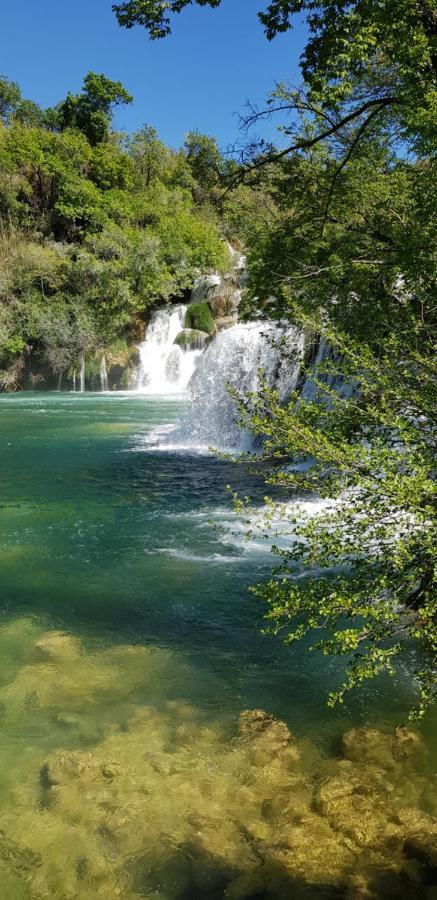 Adriasobe Hotel Водице Екстериор снимка